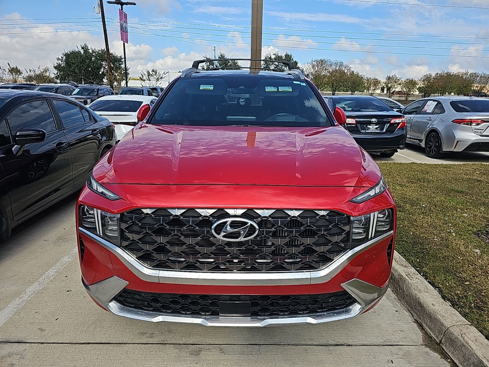 Used 2021 Hyundai Santa Fe Calligraphy image 2
