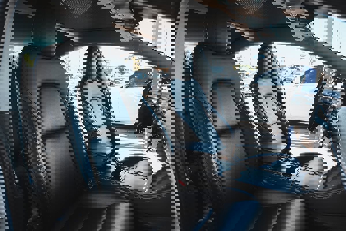 Used 2021 Tesla Model 3 Standard Range Plus image 15