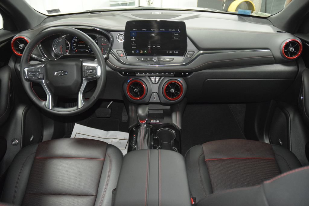Used 2024 Chevrolet Blazer RS w/ Enhanced Convenience Package AWD/4WD image 31