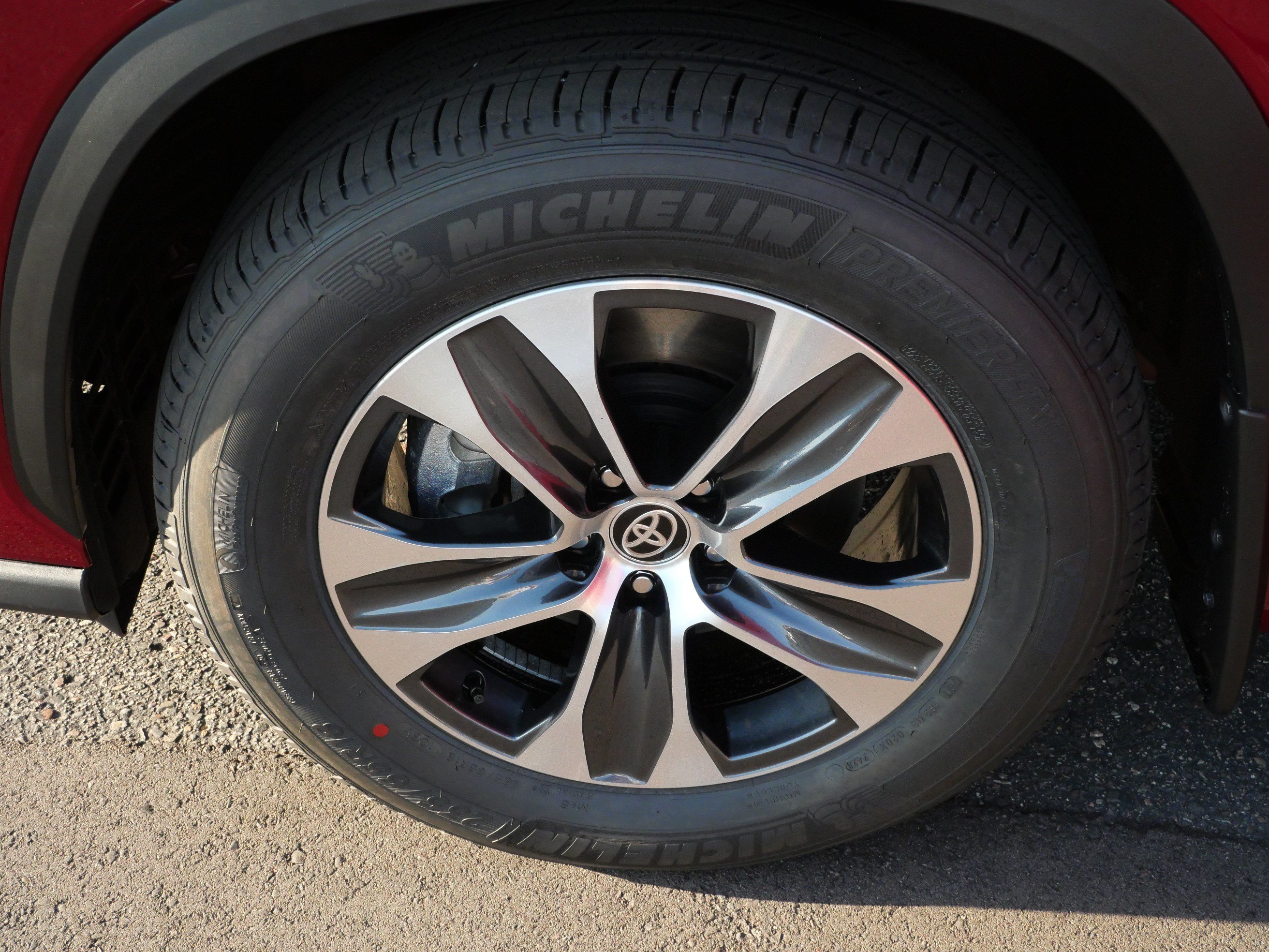 Certified 2026 Toyota Highlander XLE AWD/4WD image 16