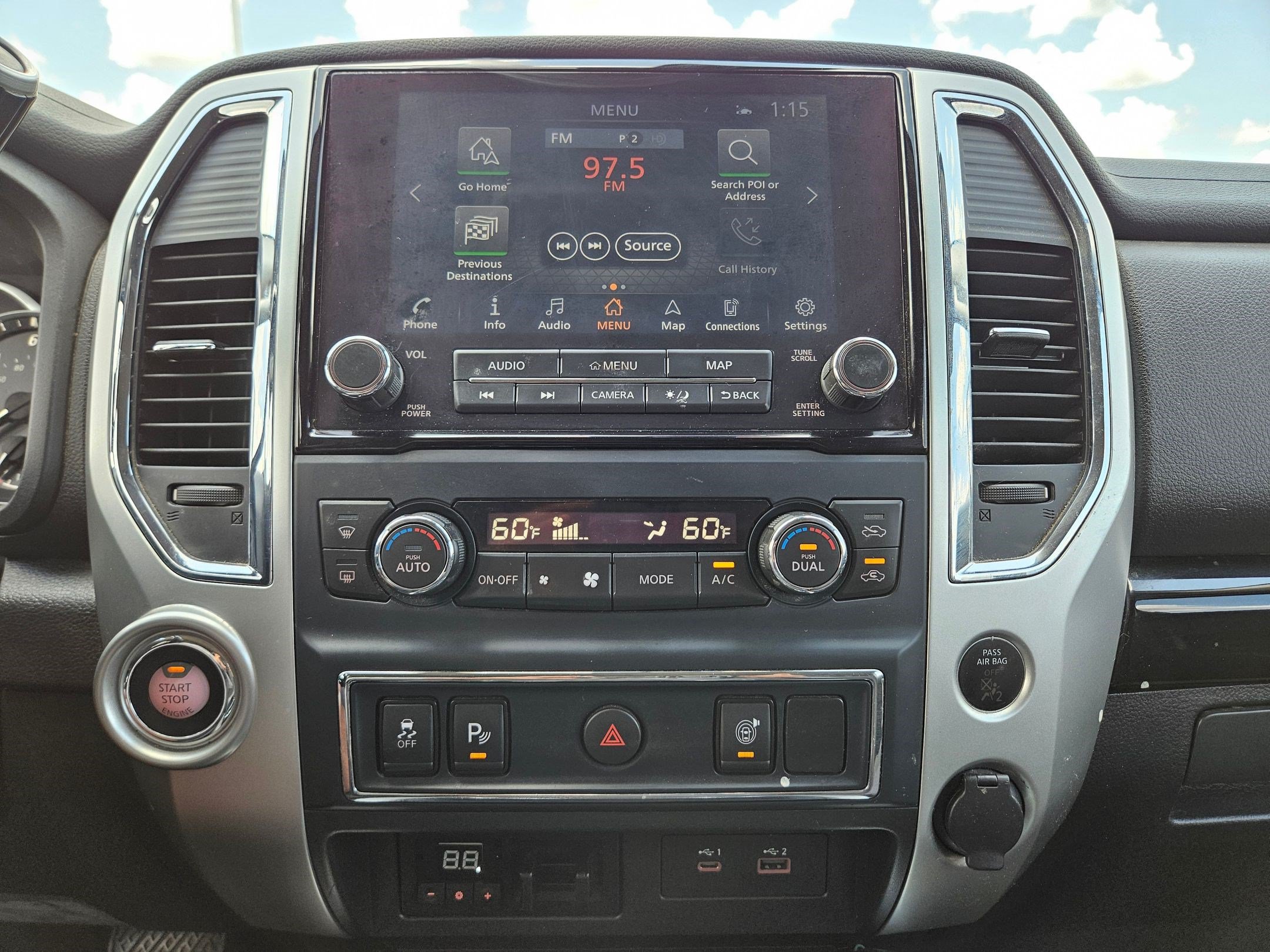 Used 2020 Nissan Titan SV w/ SV Convenience Package RWD image 25