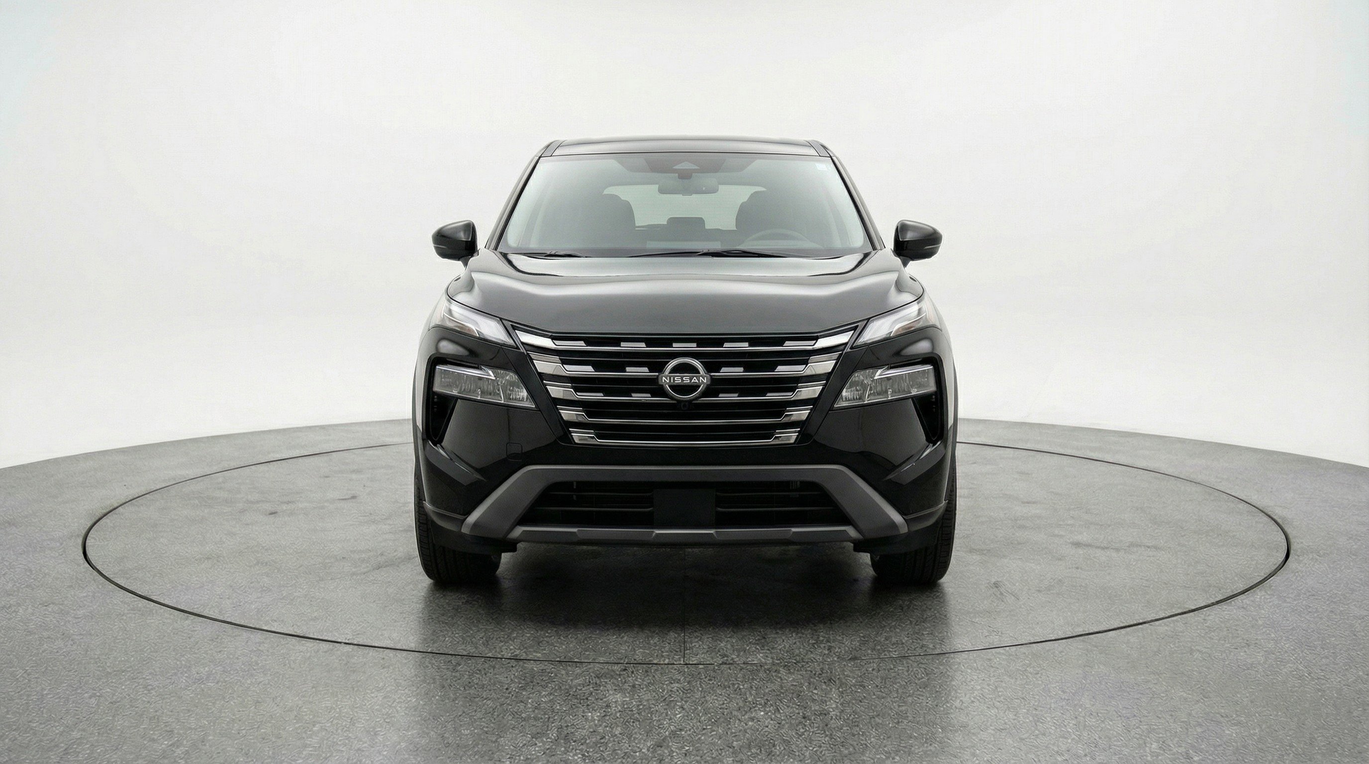 Used 2025 Nissan Rogue SV image 2