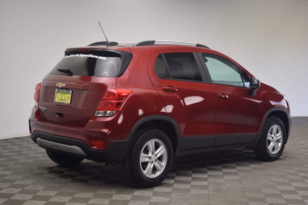 Used 2021 Chevrolet Trax LT w/ Driver Confidence Package image 6