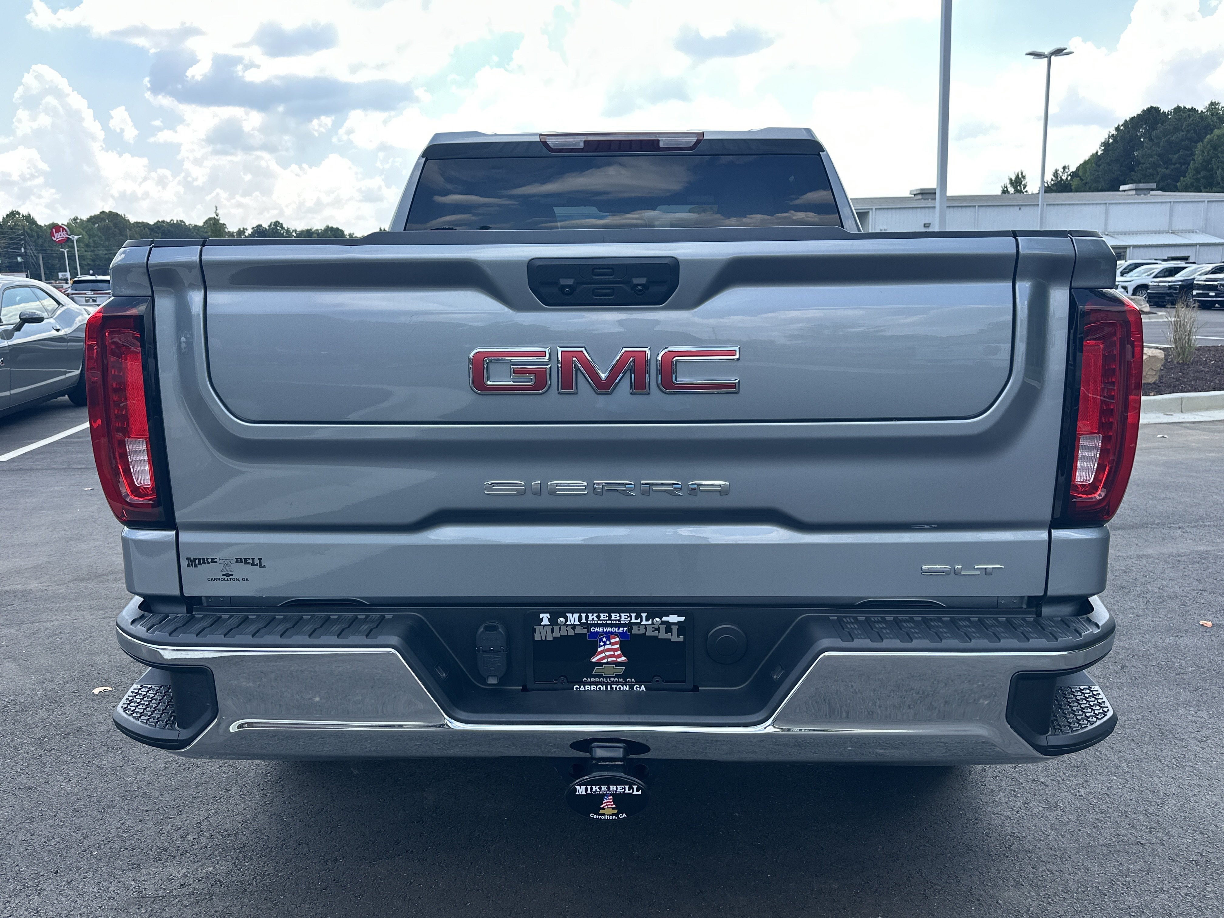 Used 2025 GMC Sierra 1500 SLT AWD/4WD image 7