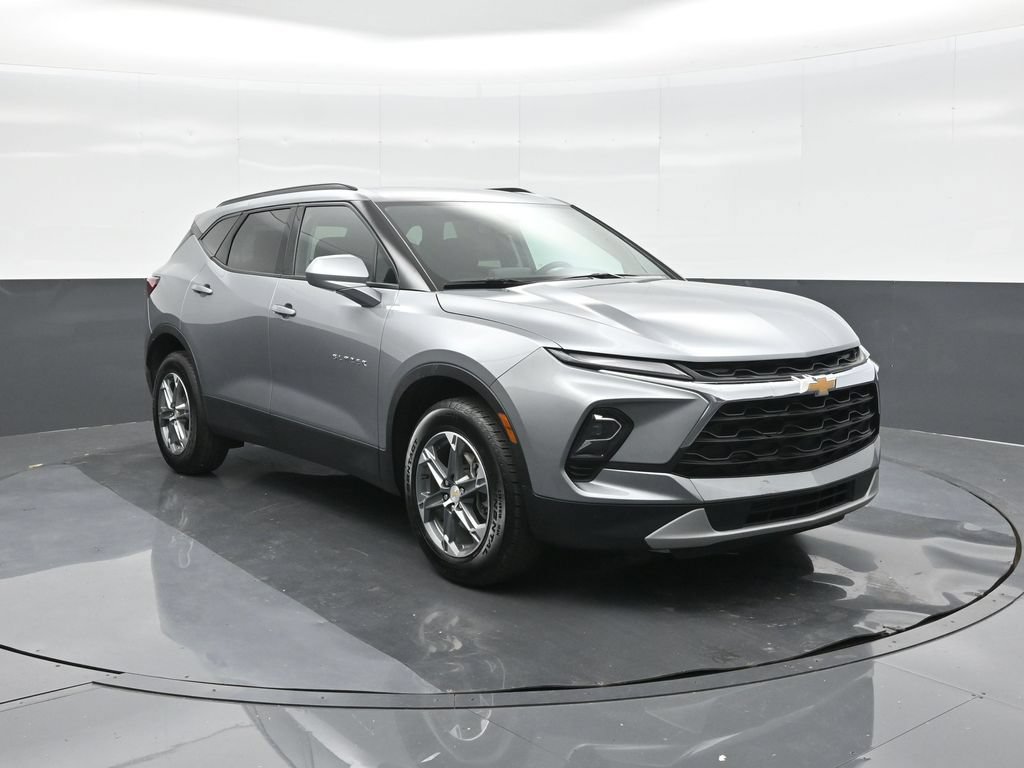 Used 2024 Chevrolet Blazer LT w/ Convenience Package FWD image 22