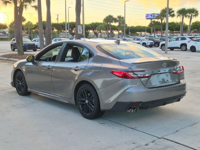 Used 2026 Toyota Camry SE FWD image 7