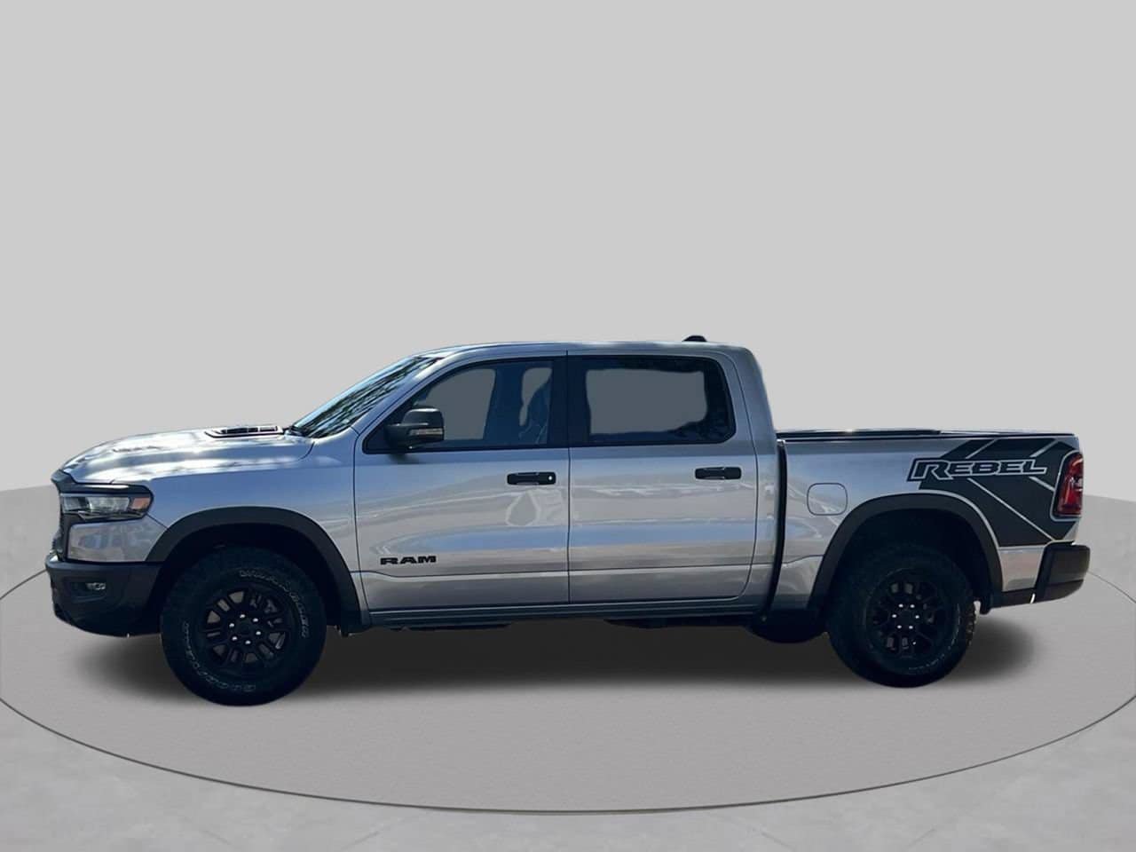 Used 2025 RAM 1500 Rebel w/ Rebel Level 1 Equipment Group AWD/4WD image 2