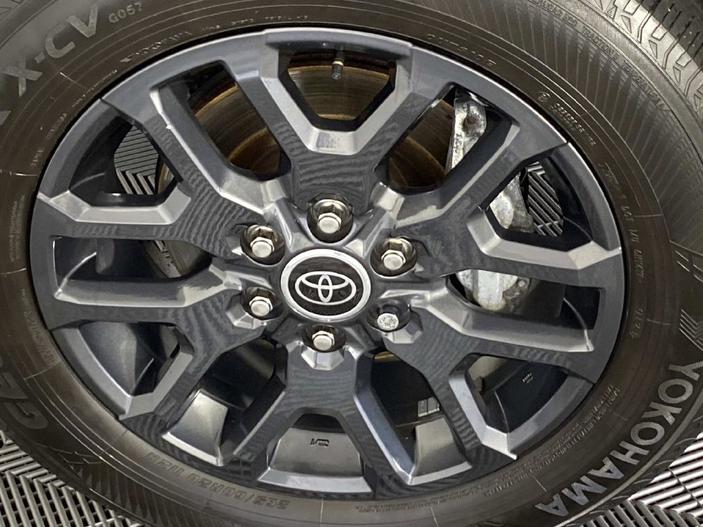 Used 2023 Toyota Tundra Platinum AWD/4WD image 29