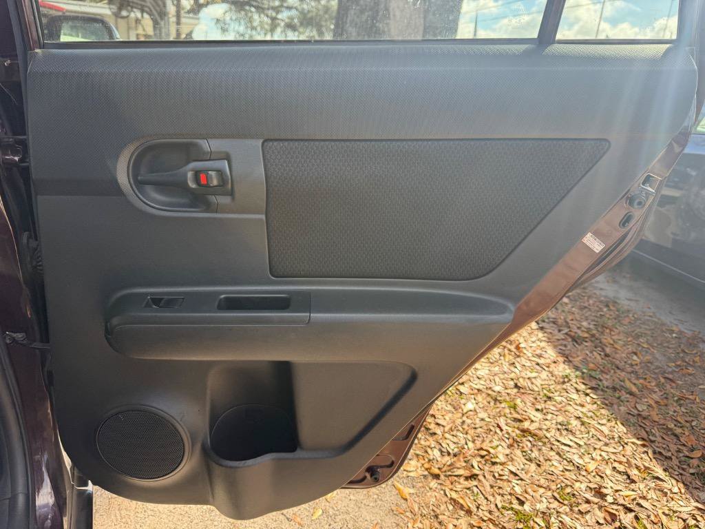 Used 2010 Scion xB FWD image 26