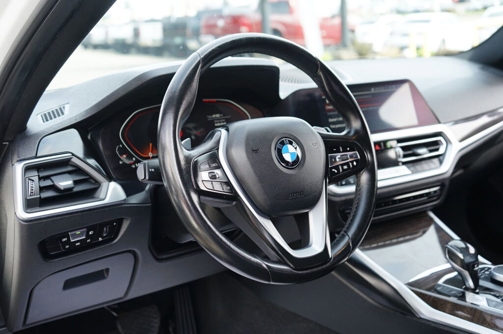 Used 2020 BMW 330i Sedan w/ Convenience Package image 10