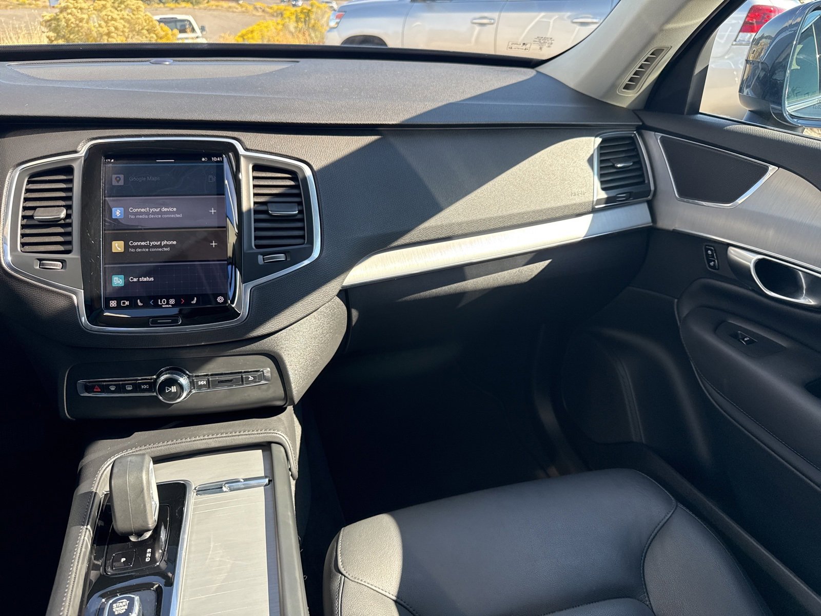 Used 2025 Volvo XC90 B5 Core image 21