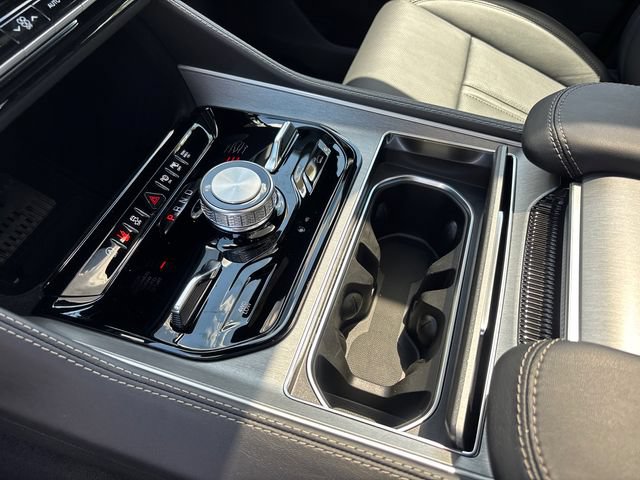 New 2026 Jeep Grand Wagoneer Limited AWD/4WD image 29