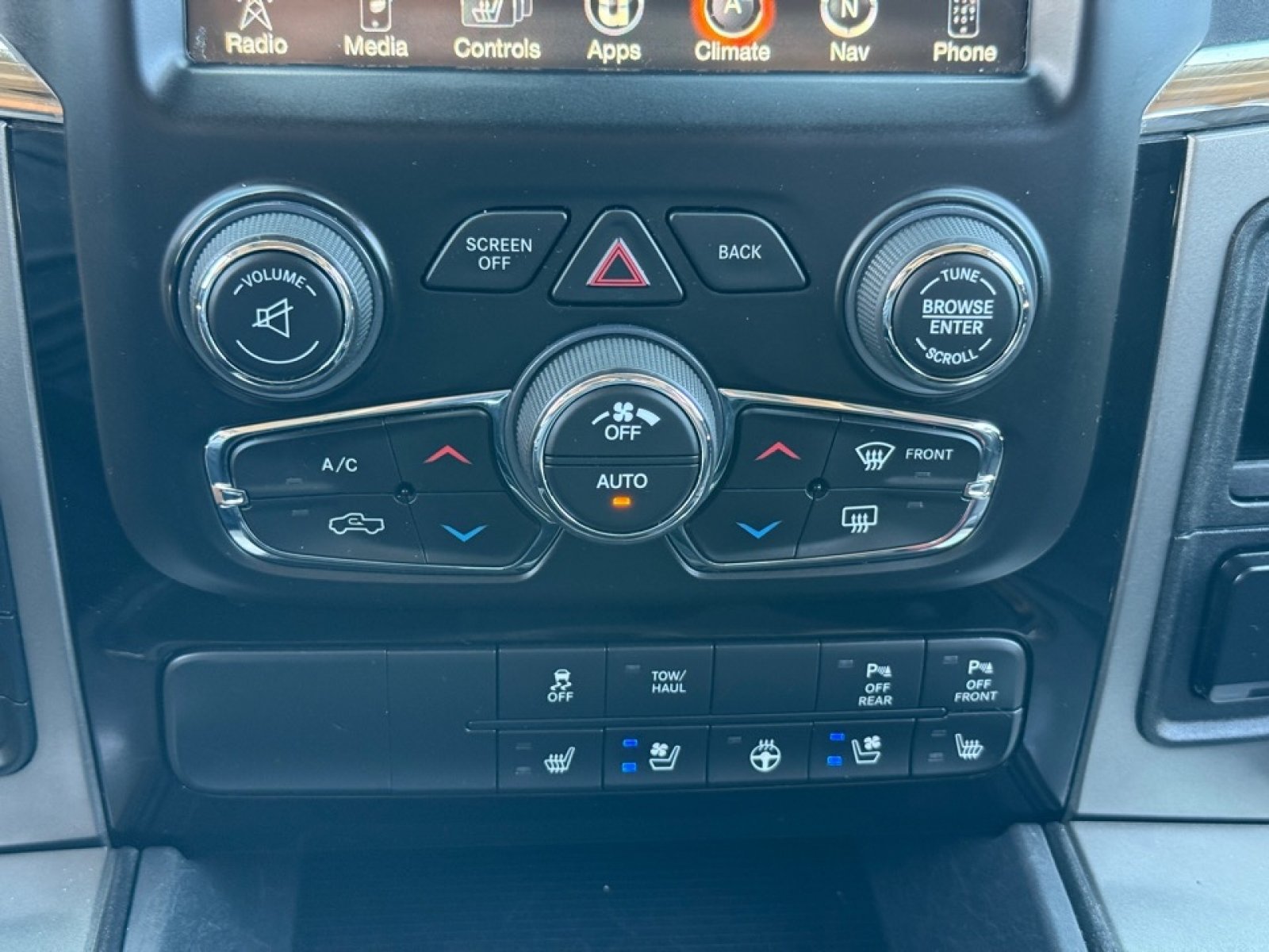 Used 2017 RAM 1500 Sport w/ Sport Premium Group AWD/4WD image 18