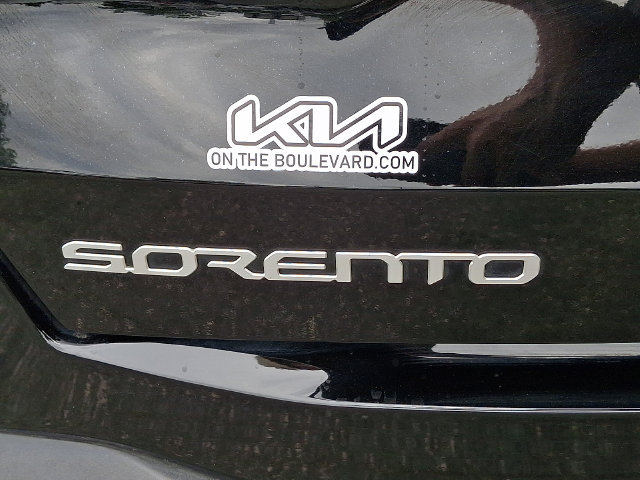 Certified 2025 Kia Sorento EX w/ EX Panoramic Sunroof Package AWD/4WD image 32