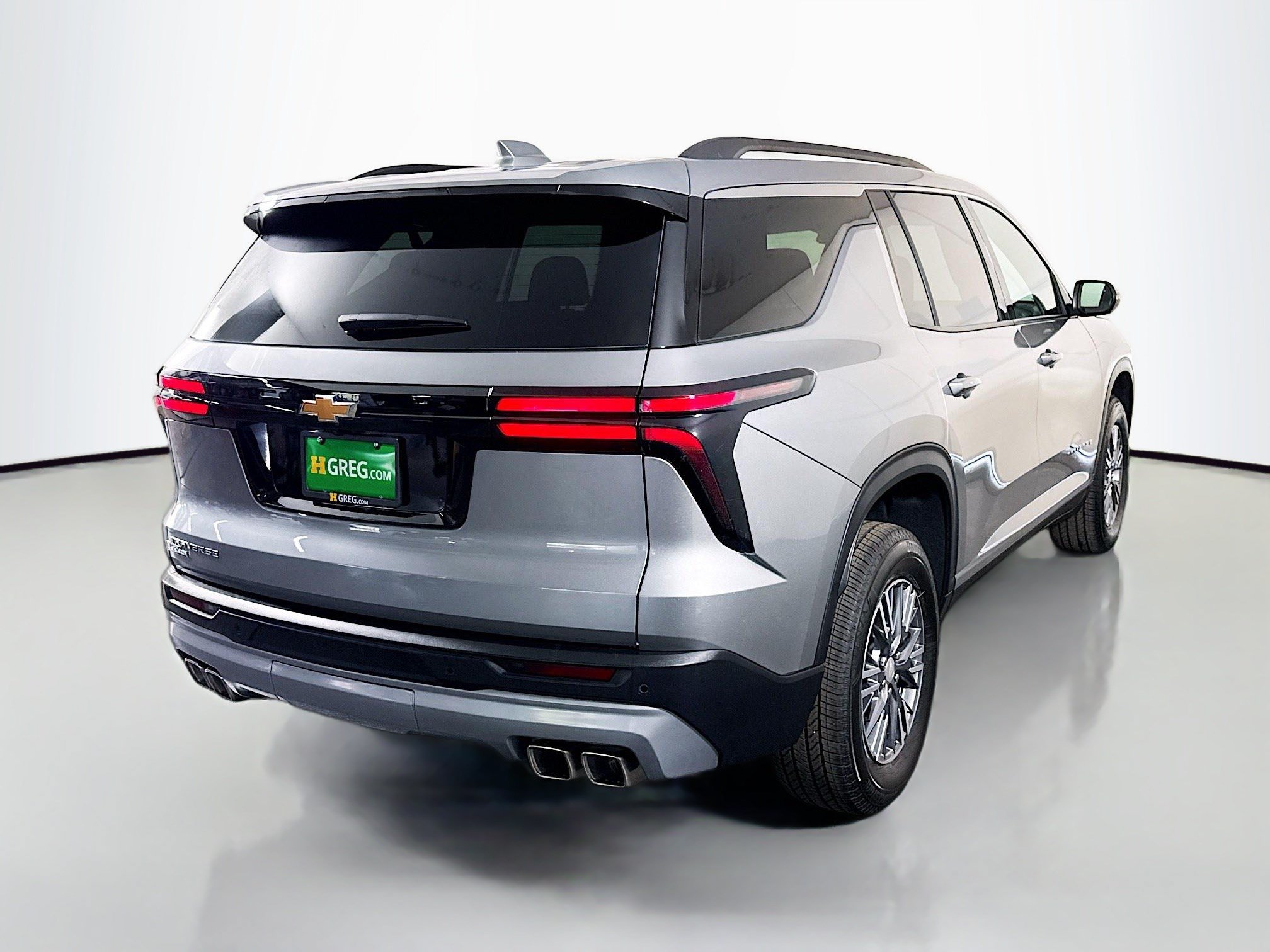 Used 2026 Chevrolet Traverse LT FWD image 10