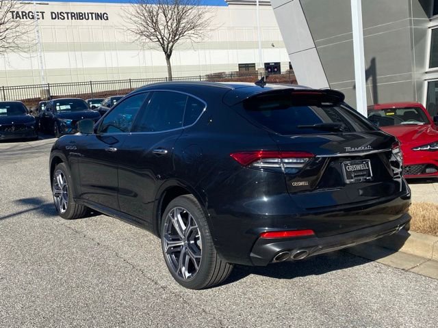 Used 2023 Maserati Levante Modena image 6