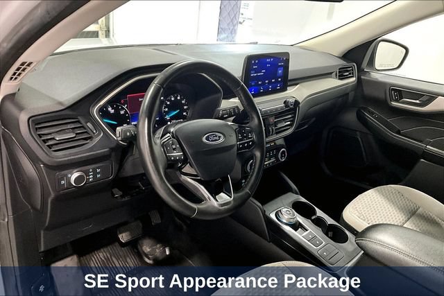 Used 2022 Ford Escape SE w/ SE Sport Appearance Package AWD/4WD image 23