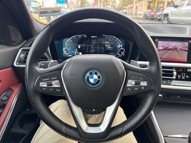 Used 2022 BMW 330e xDrive w/ Premium Package image 24