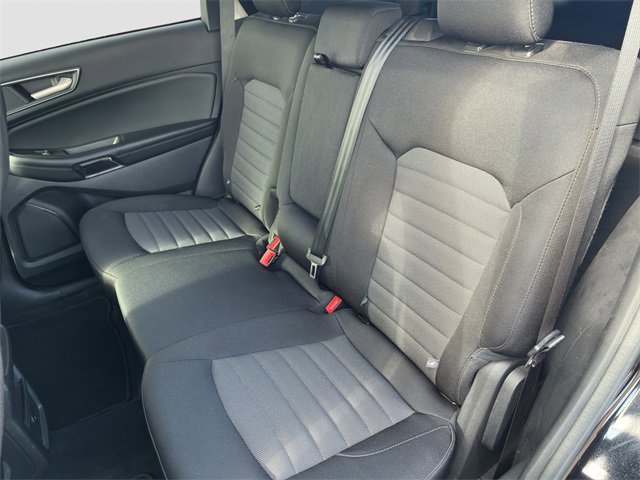 Used 2024 Ford Edge SE w/ Black Appearance Package image 14