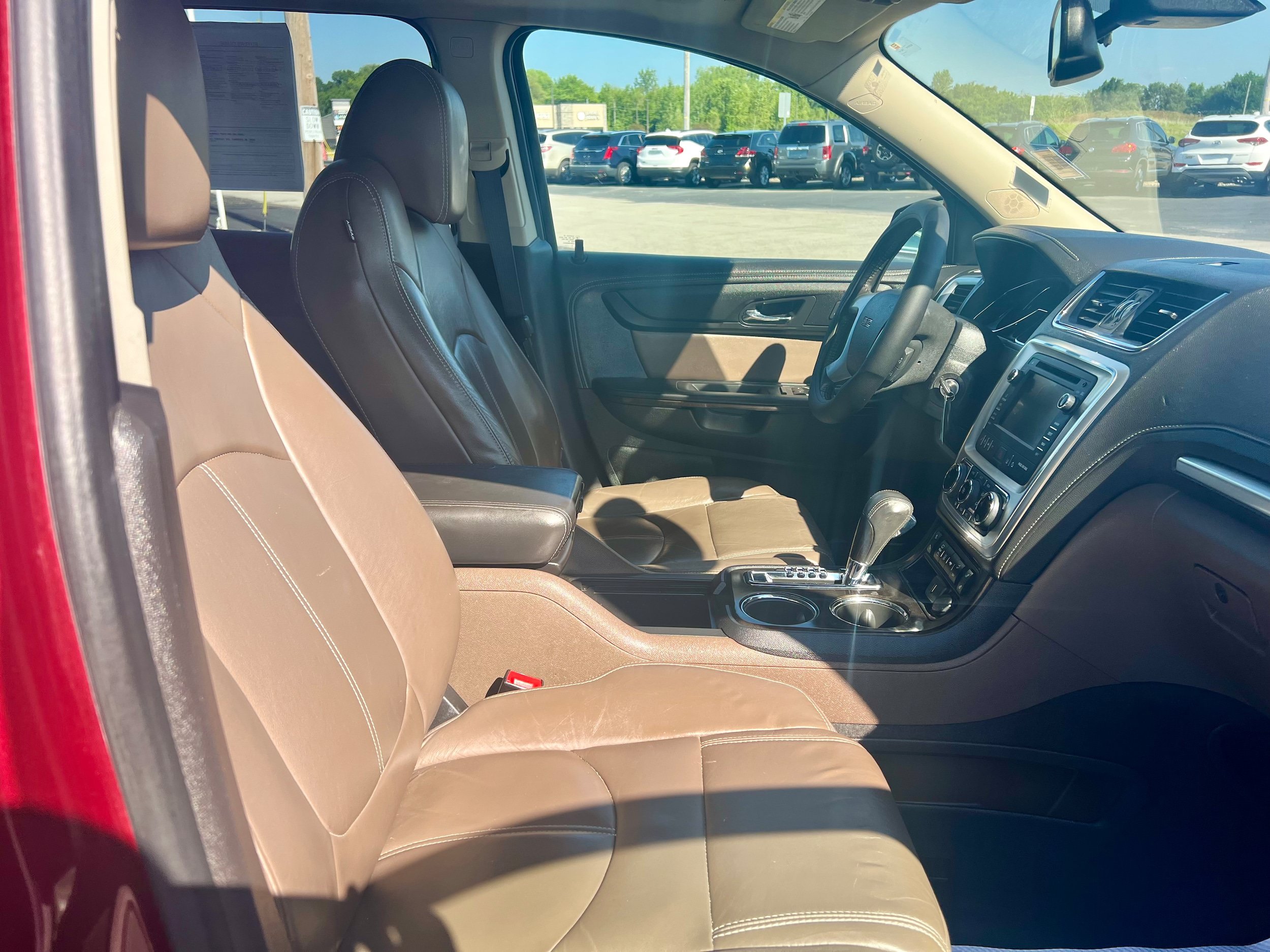 Used 2015 GMC Acadia SLT w/ Open Road Package FWD image 17