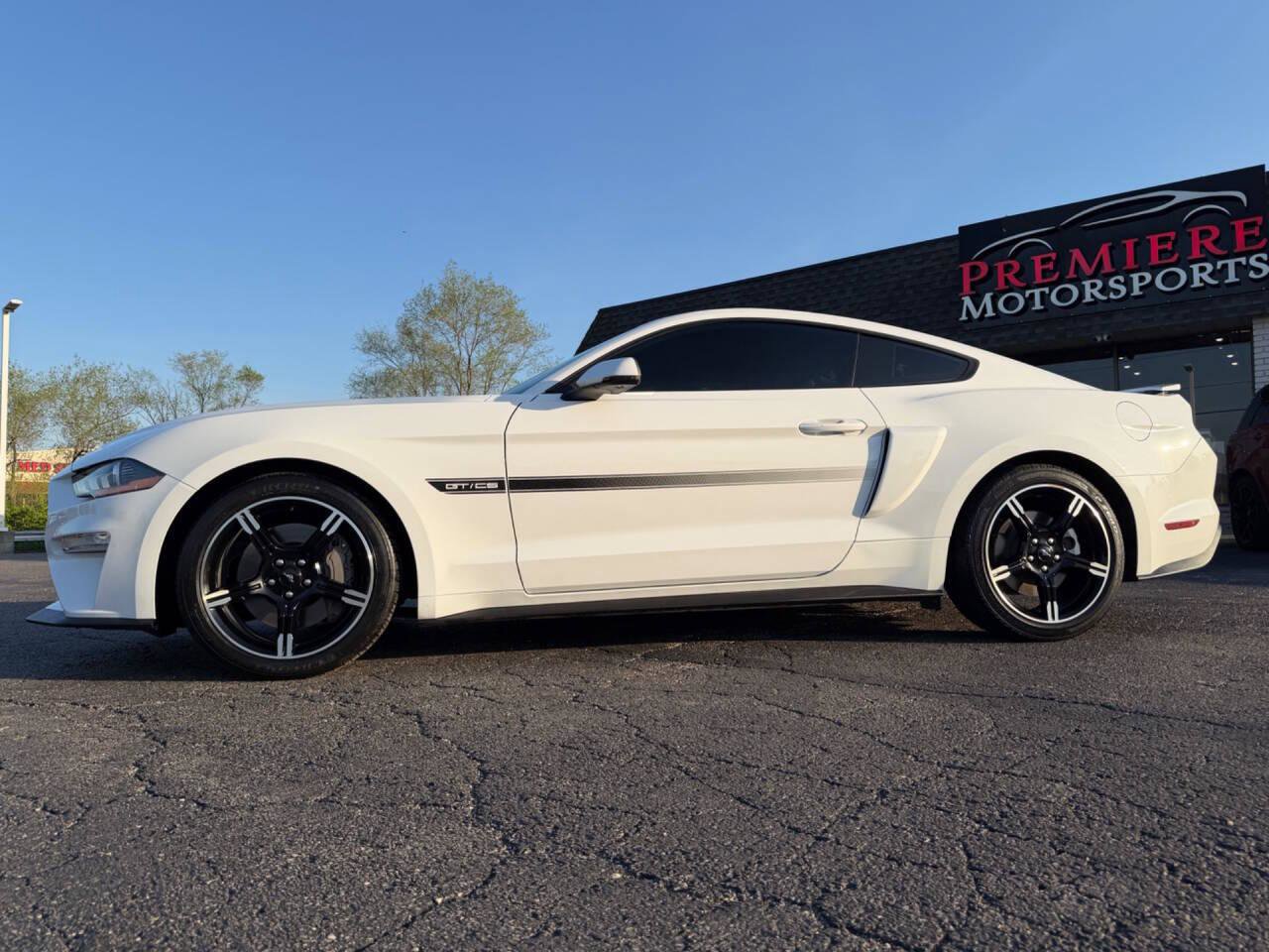 Used 2019 Ford Mustang GT Premium w/ Equipment Group 401A RWD image 5