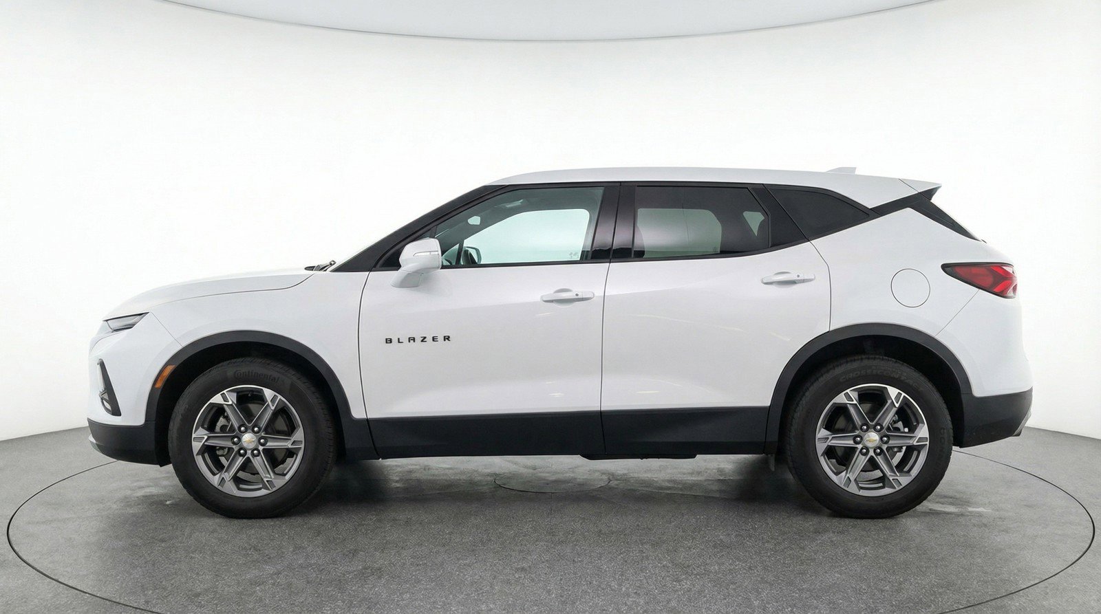 Used 2025 Chevrolet Blazer LT image 5