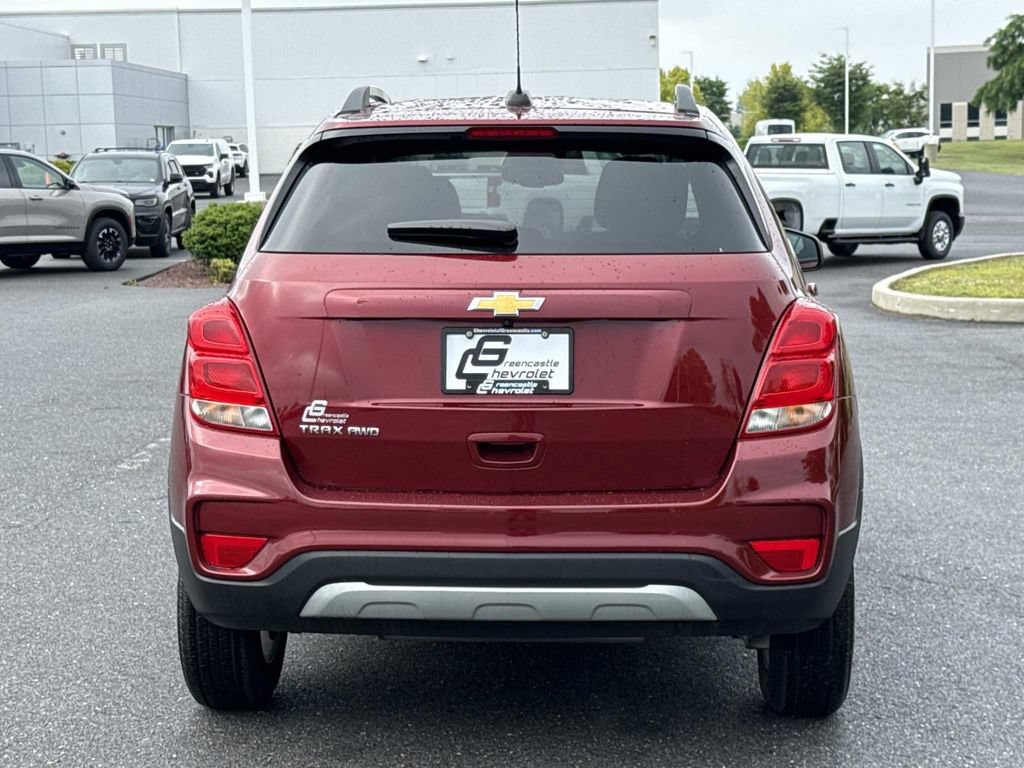 Used 2022 Chevrolet Trax LT w/ LT Convenience Package AWD/4WD image 26