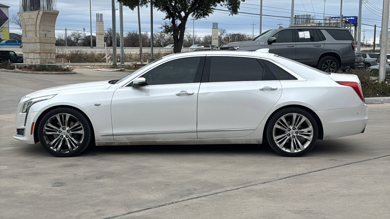 Used 2016 Cadillac CT6 Luxury w/ Active Chassis Package image 4