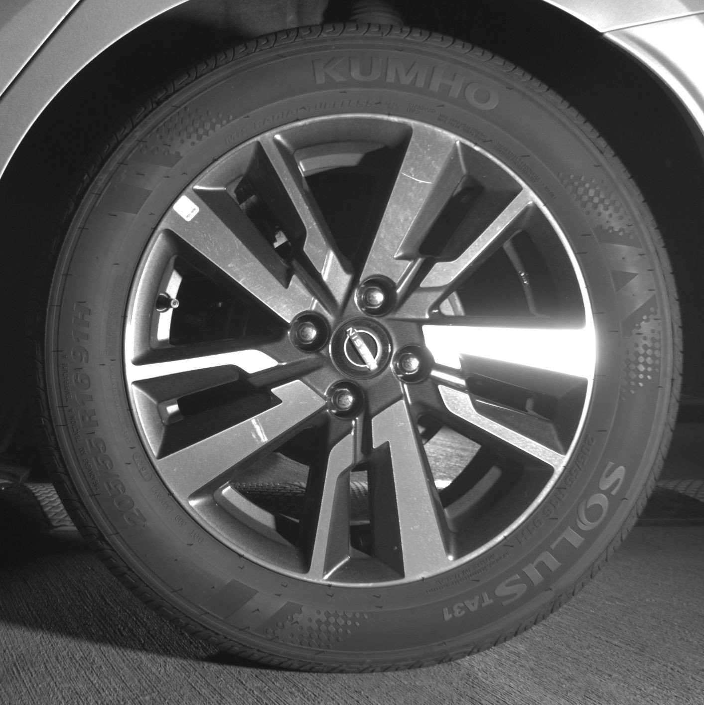 Used 2025 Nissan Versa SV image 14