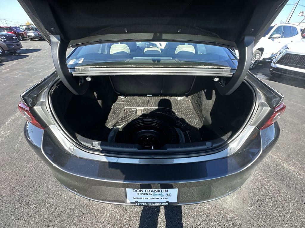 Used 2025 MAZDA MAZDA3 s image 23