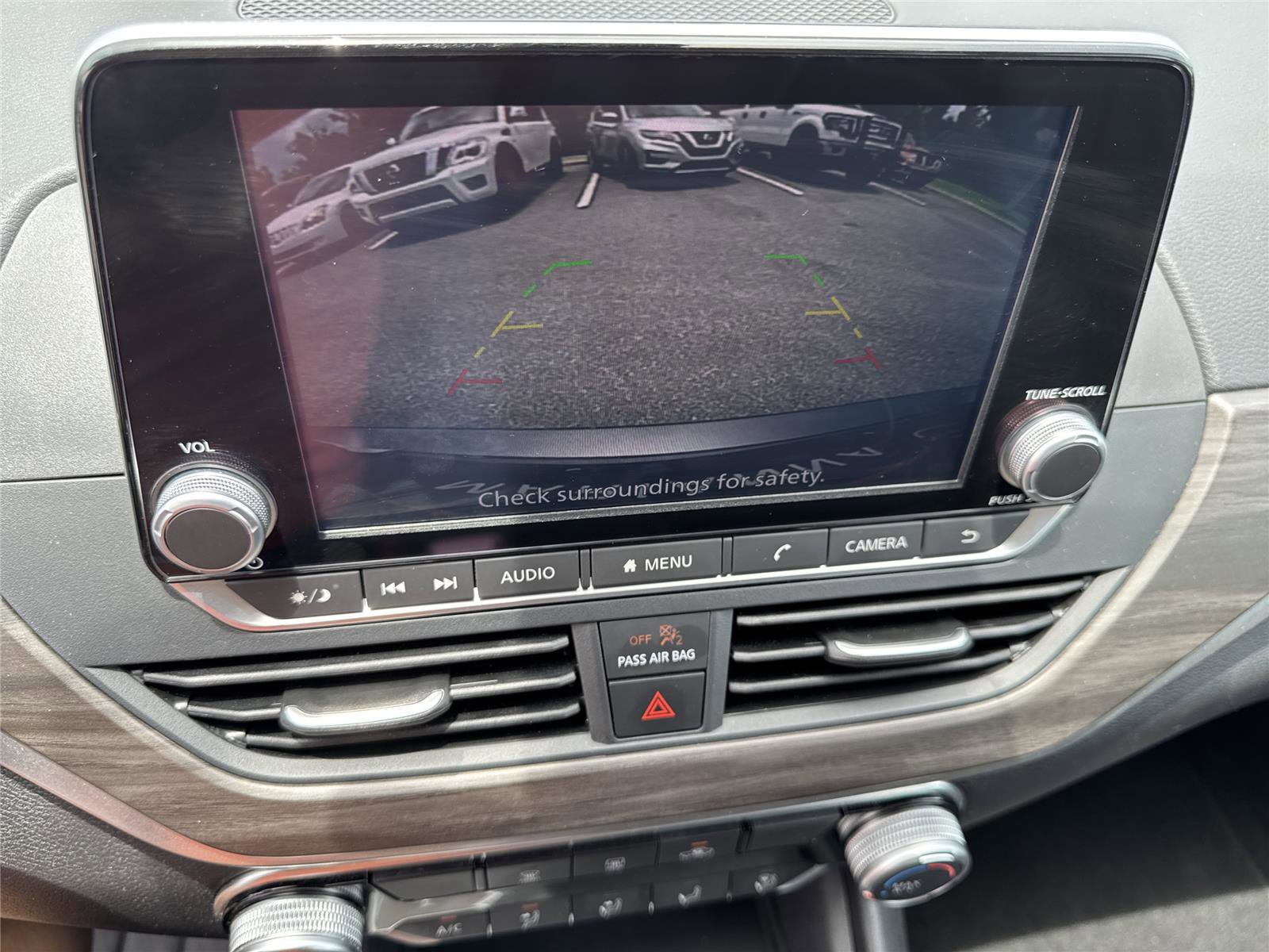 Used 2025 Nissan Altima 2.5 SV FWD image 25