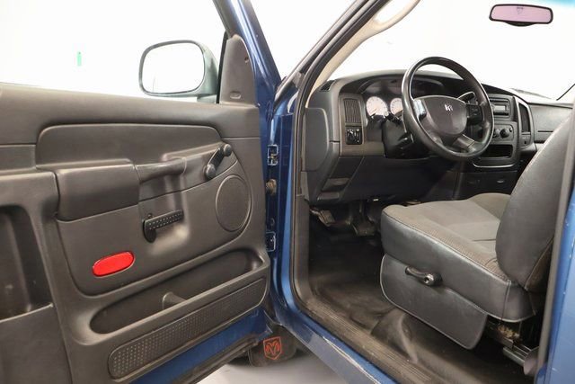 Used 2004 Dodge Ram 1500 Truck ST w/ ST Value Group image 8