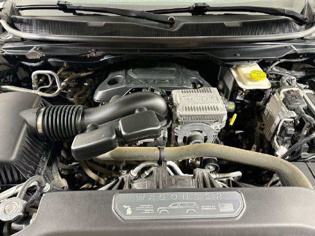 Used 2023 Jeep Wagoneer 4WD w/ Premium Group I image 34