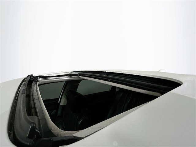 Certified 2018 Honda Accord Touring image 10