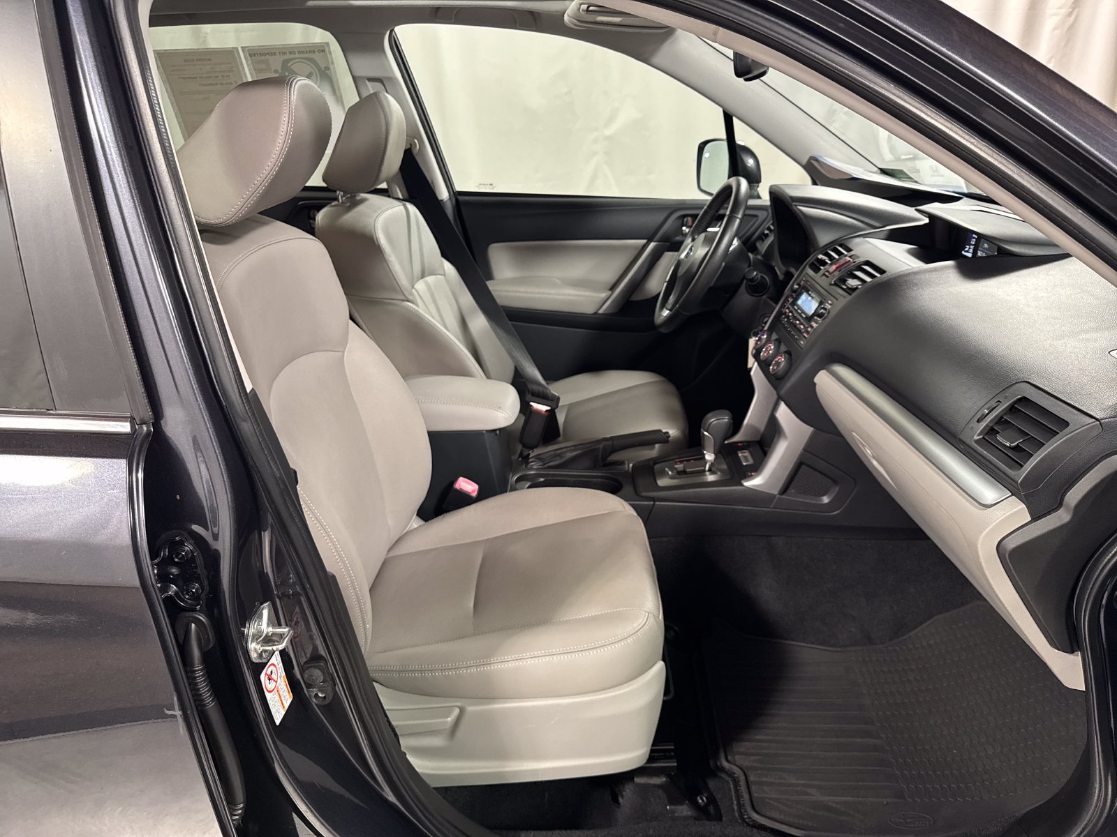 Used 2014 Subaru Forester 2.5i Limited w/ Popular Package #1 AWD/4WD image 23