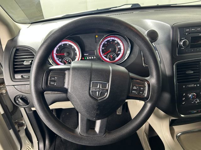 Used 2014 Dodge Grand Caravan SXT image 15