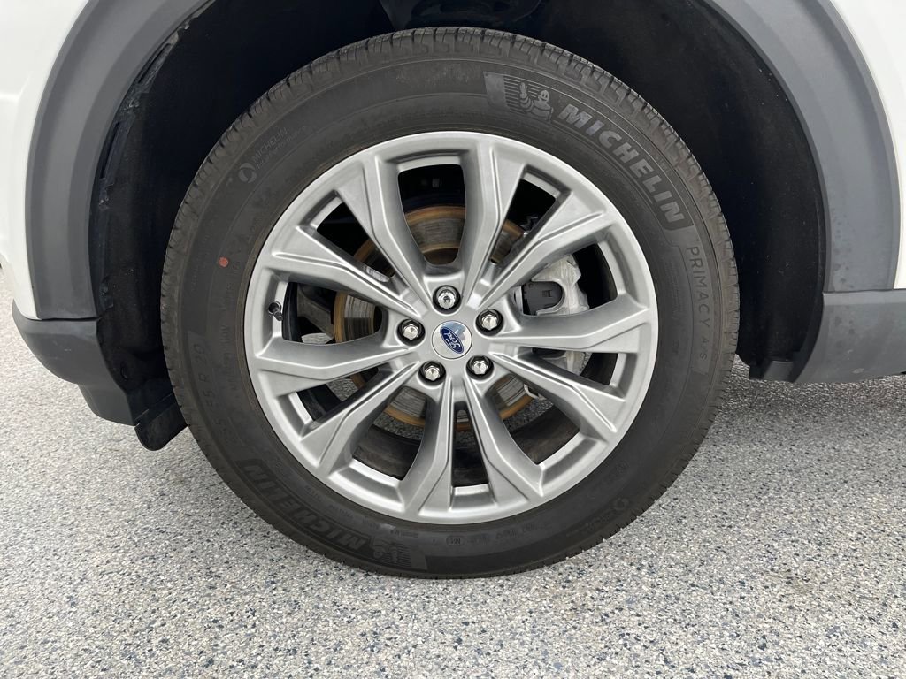 Used 2023 Ford Explorer XLT w/ Equipment Group 202A image 29