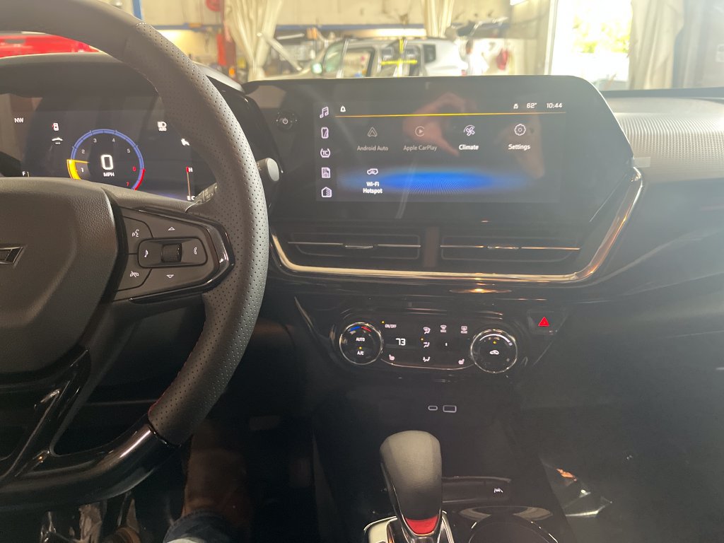 New 2026 Chevrolet Trax RS w/ Driver Confidence Package FWD image 17