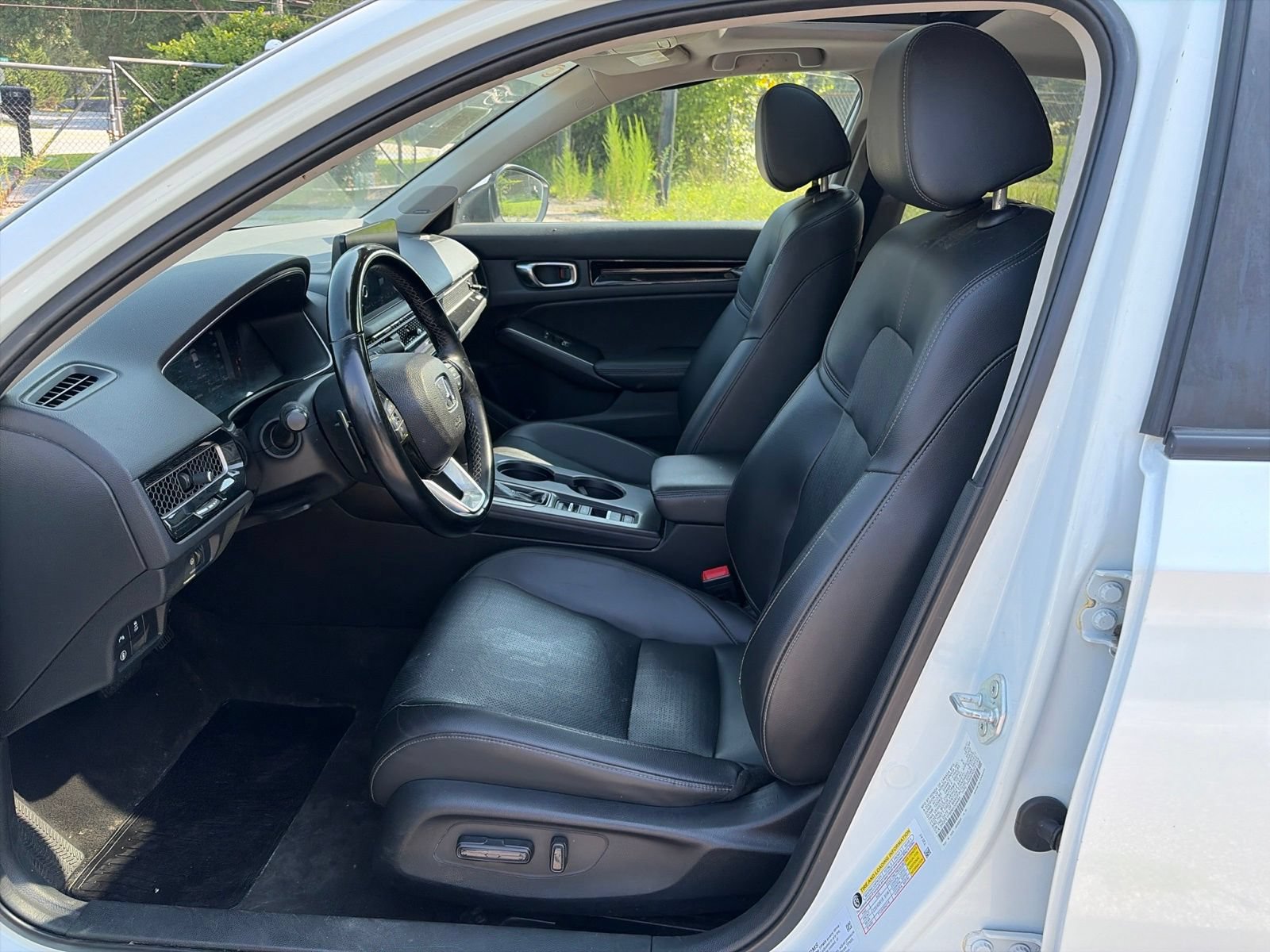 Used 2022 Honda Civic Touring image 9