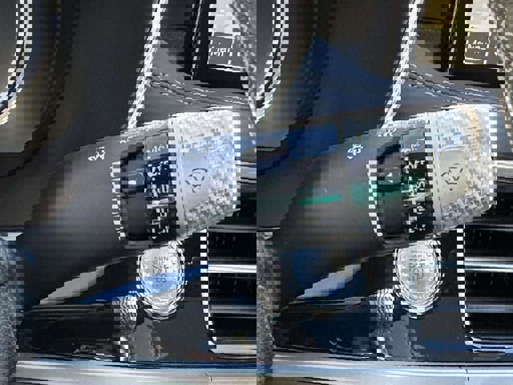 Used 2025 Genesis G70 3.3T Advanced image 36