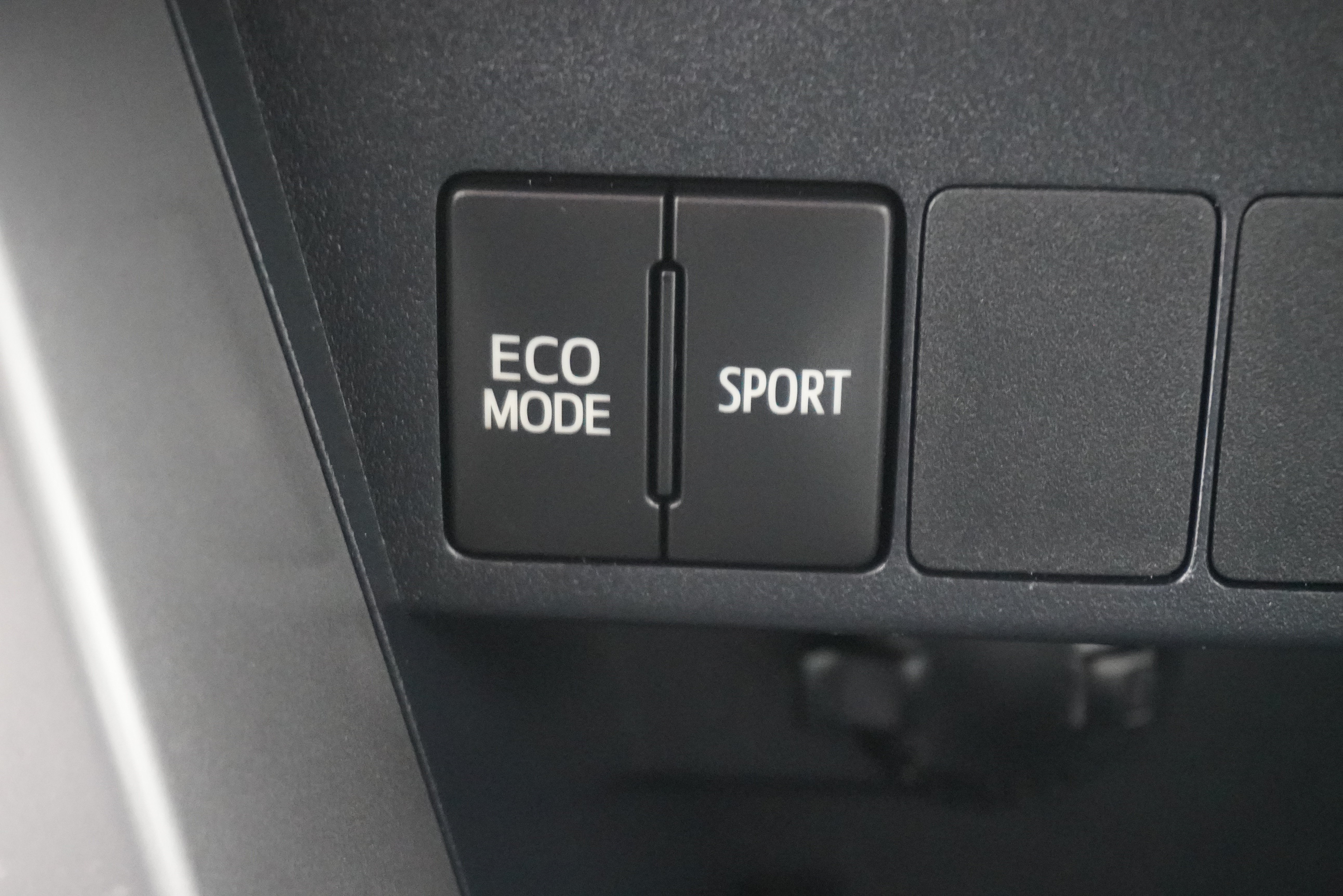 Used 2017 Toyota RAV4 XLE w/ Plus Special Value Package FWD image 20