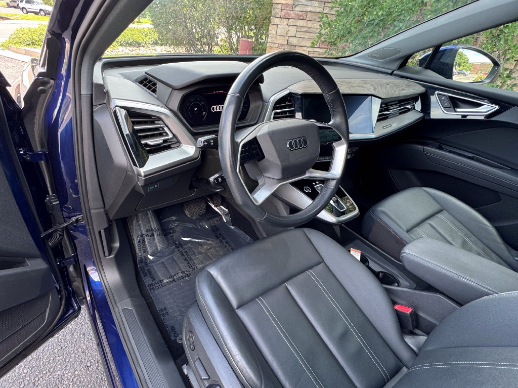 Used 2023 Audi Q4 e-tron Premium Plus w/ Premium Plus AWD/4WD image 24