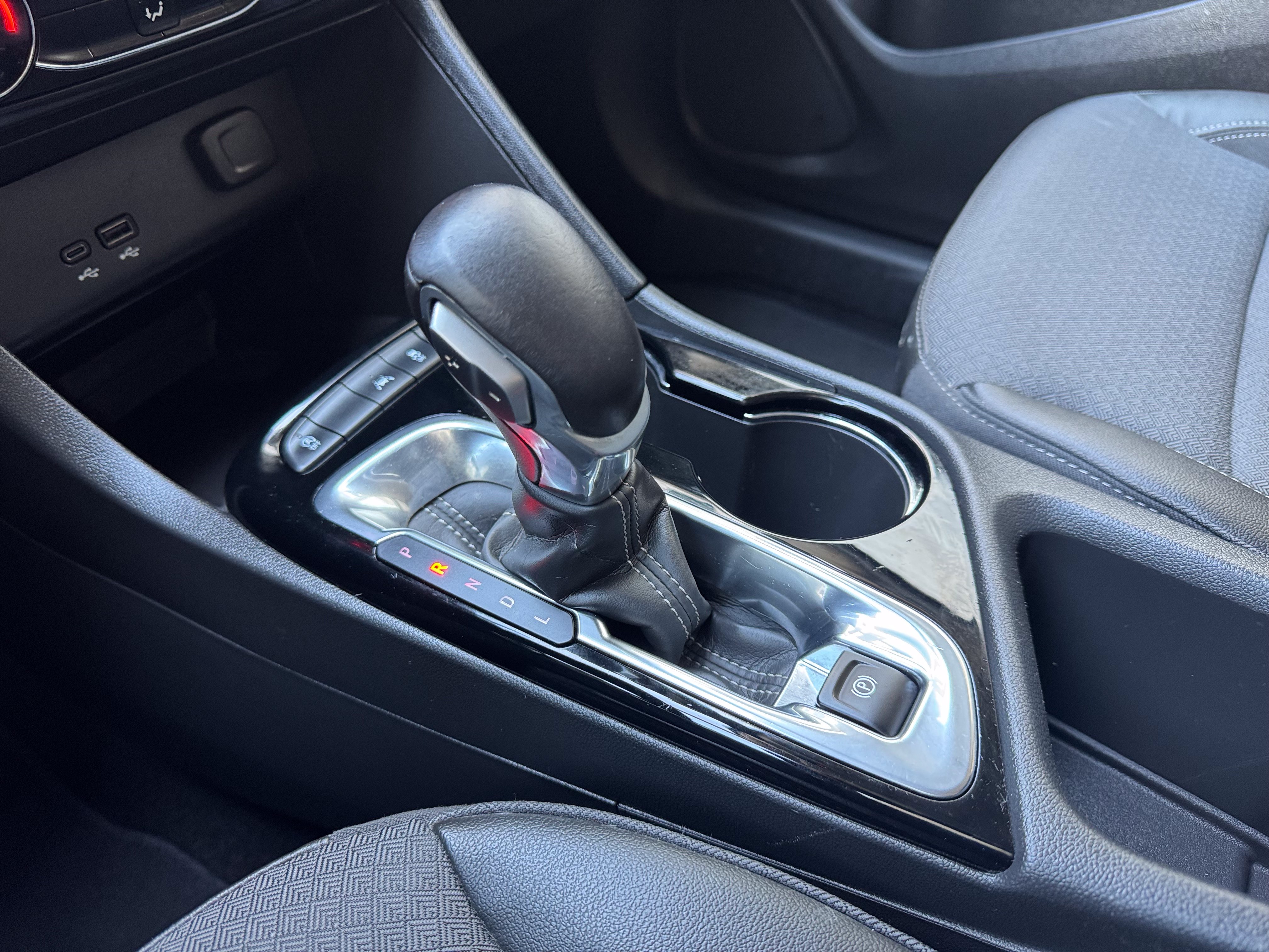 Used 2024 Buick Encore GX Preferred FWD image 28
