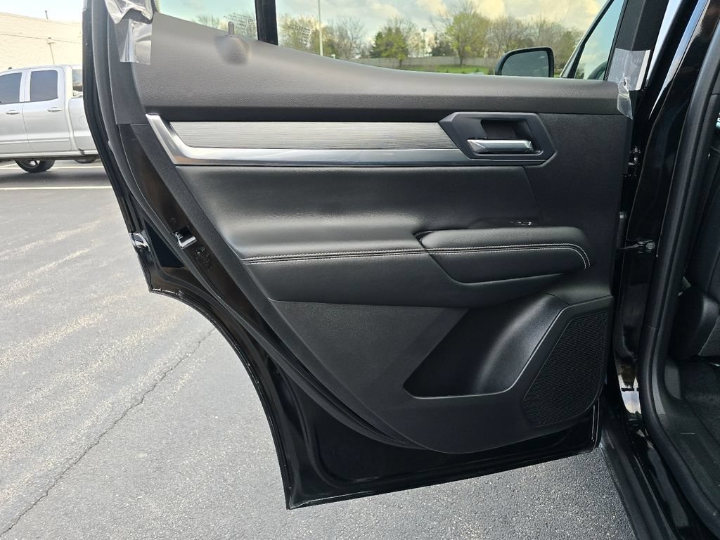 New 2026 GMC Terrain Elevation w/ Elevation Premium Package AWD/4WD image 25