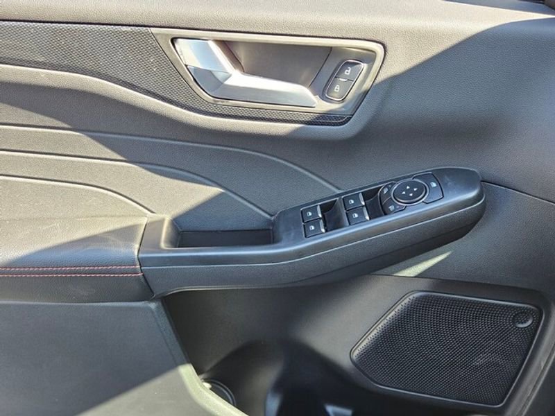 New 2026 Ford Escape ST-Line image 32