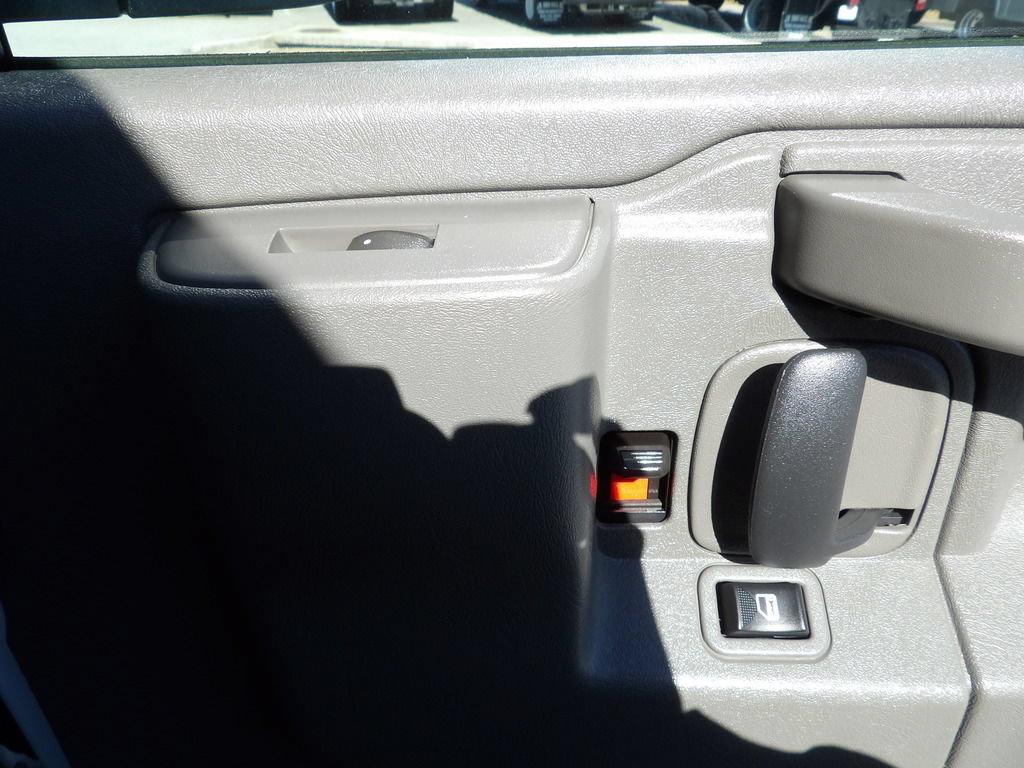 Used 2024 GMC Savana 2500 w/ Driver Convenience Package RWD image 31
