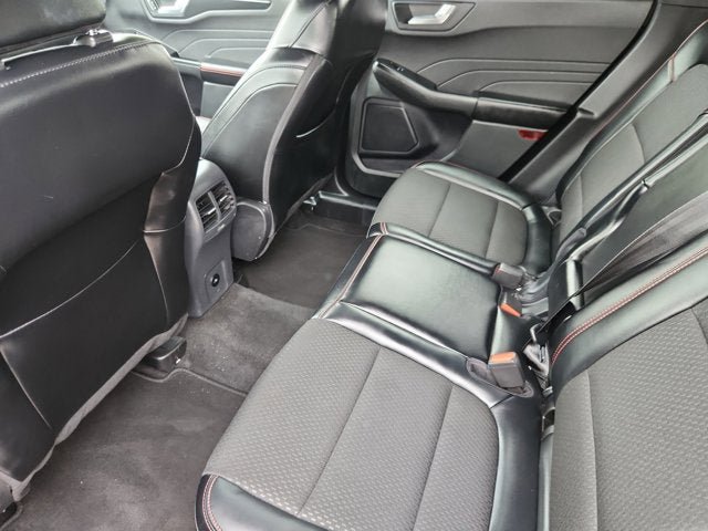 Certified 2025 Ford Escape ST-Line AWD/4WD image 13