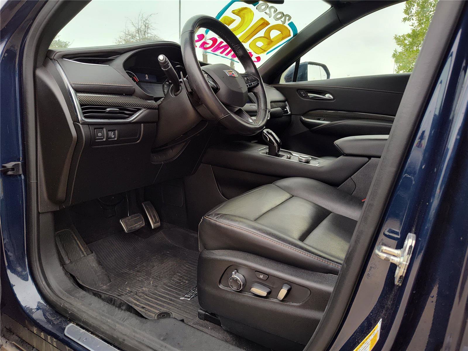 Used 2020 Cadillac XT4 Sport image 2