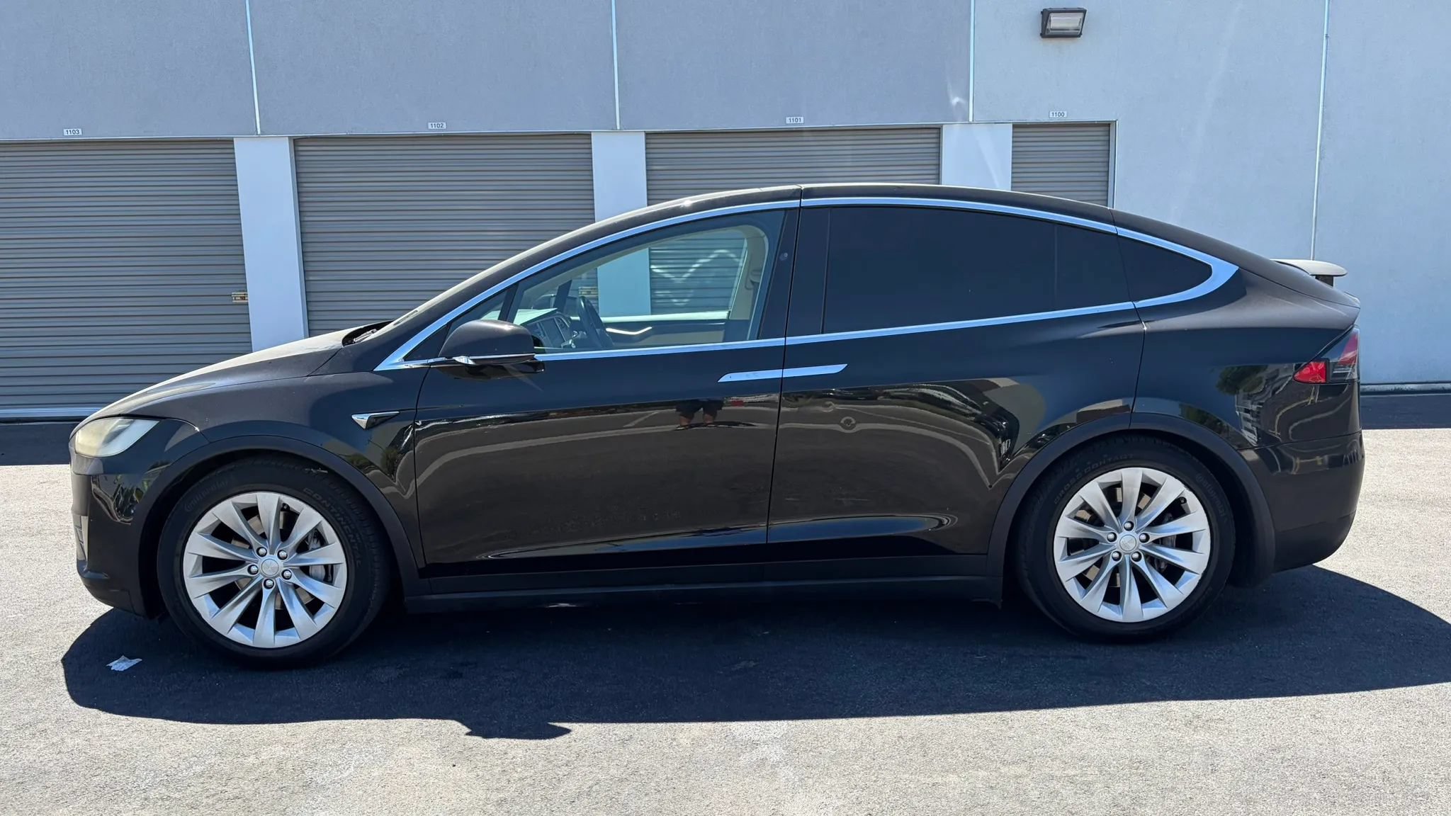 Used 2016 Tesla Model X 75D AWD/4WD image 2