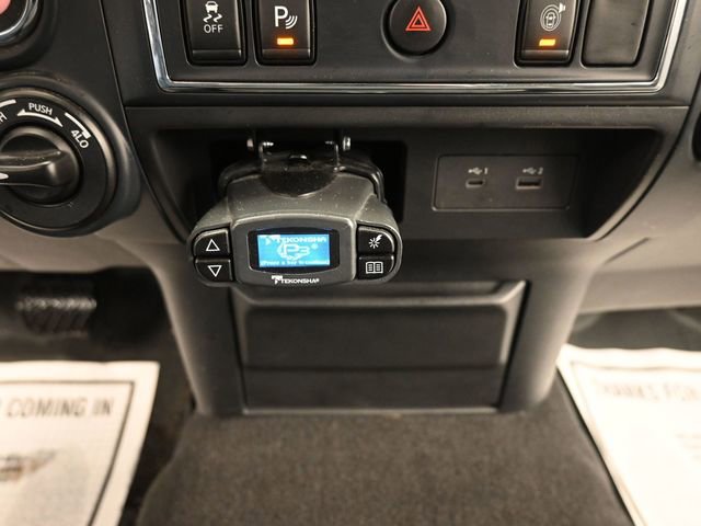 Used 2024 Nissan Titan SV image 15